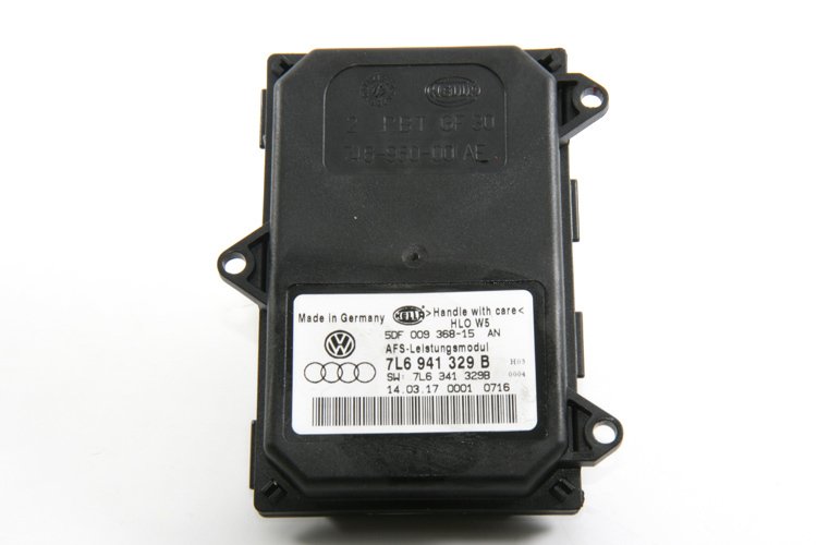 Xenon Far Beyni A3 Superb Octavia Golf Tiguan Touareg 7L6941329B