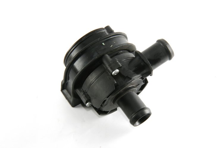 VW Golf 7 Passat Audi A3 Q3 Ibiza Leon Ek Su Pompası 5G0965567A