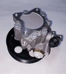 Audi A4 2.0 TFSI Hidrolik Direksiyon Pompası 2002-2009 8E0145153J