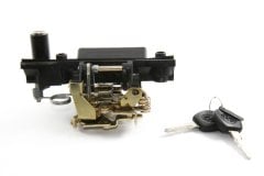 VW Transporter T4 Bagaj Kapağı Kilidi 1991-2004 703829239E